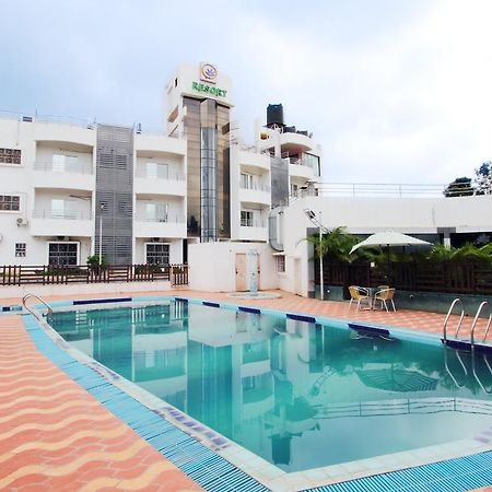 Palette - Spring Hills Resort Pirangut Bagian luar foto