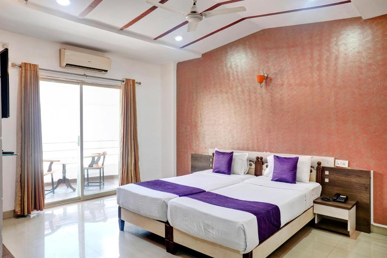 Palette - Spring Hills Resort Pirangut Bagian luar foto