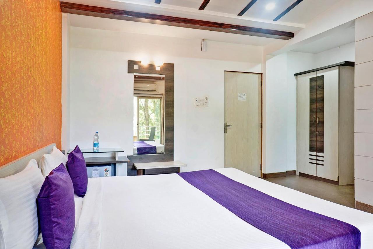 Palette - Spring Hills Resort Pirangut Bagian luar foto